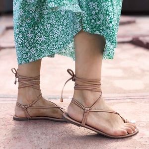Lulus strap sandals